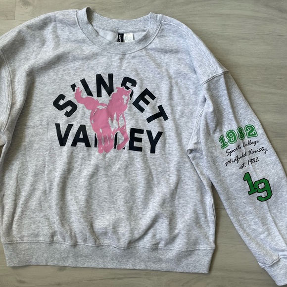 NWOT Divided Sunset Valley Sweater - Picture 7 of 10